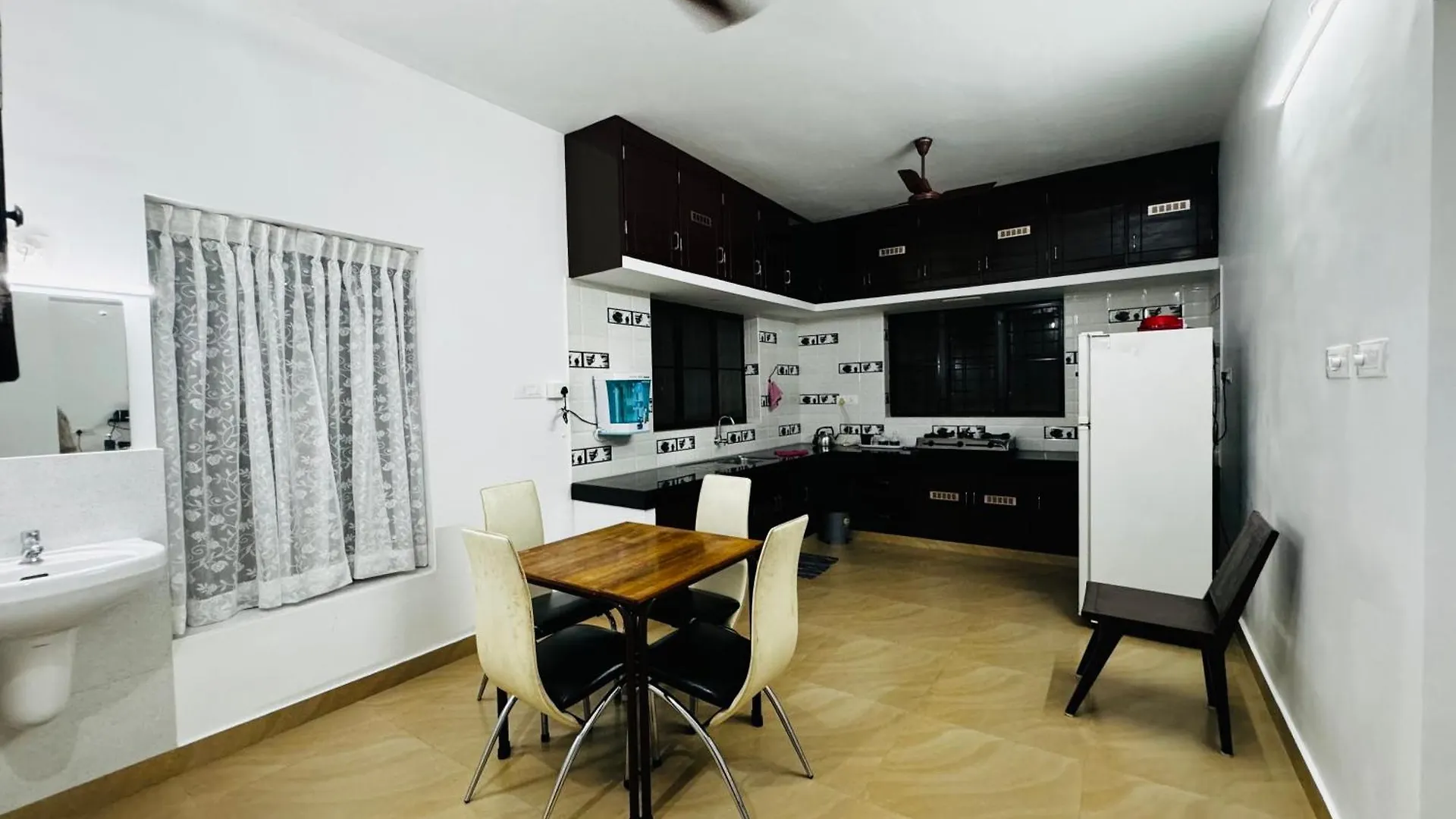 Posh Haven Suite 1Bhk Apartment Thiruvananthapuram 0*,  India
