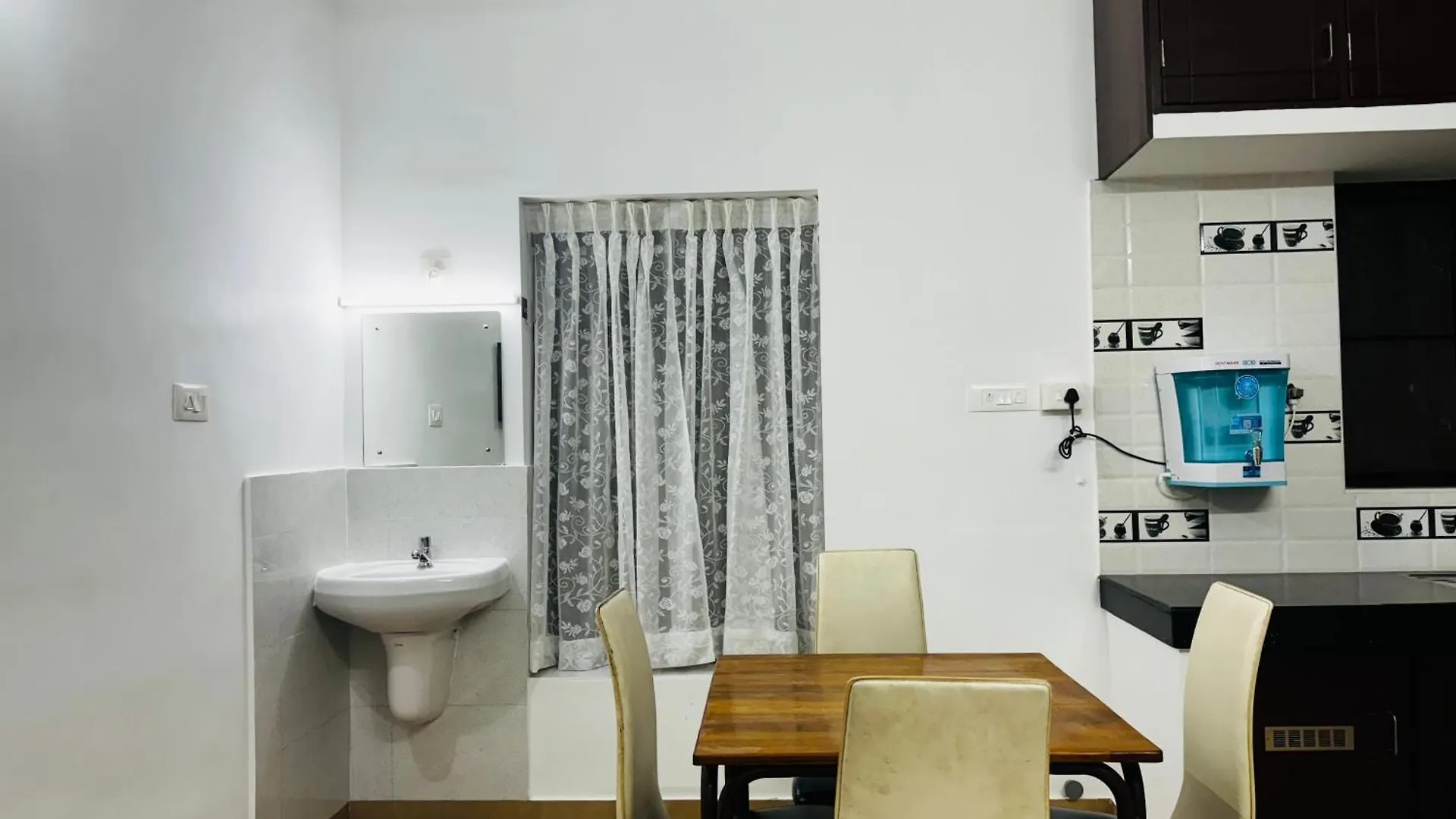 Posh Haven Suite 1Bhk Apartment Thiruvananthapuram 0*,